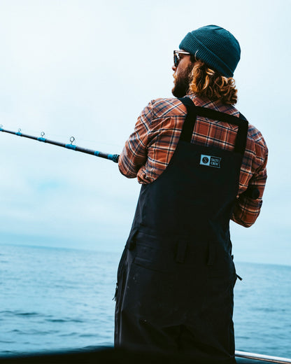 LONG RANGE TECH BIB - Black | Salty Crew Premium