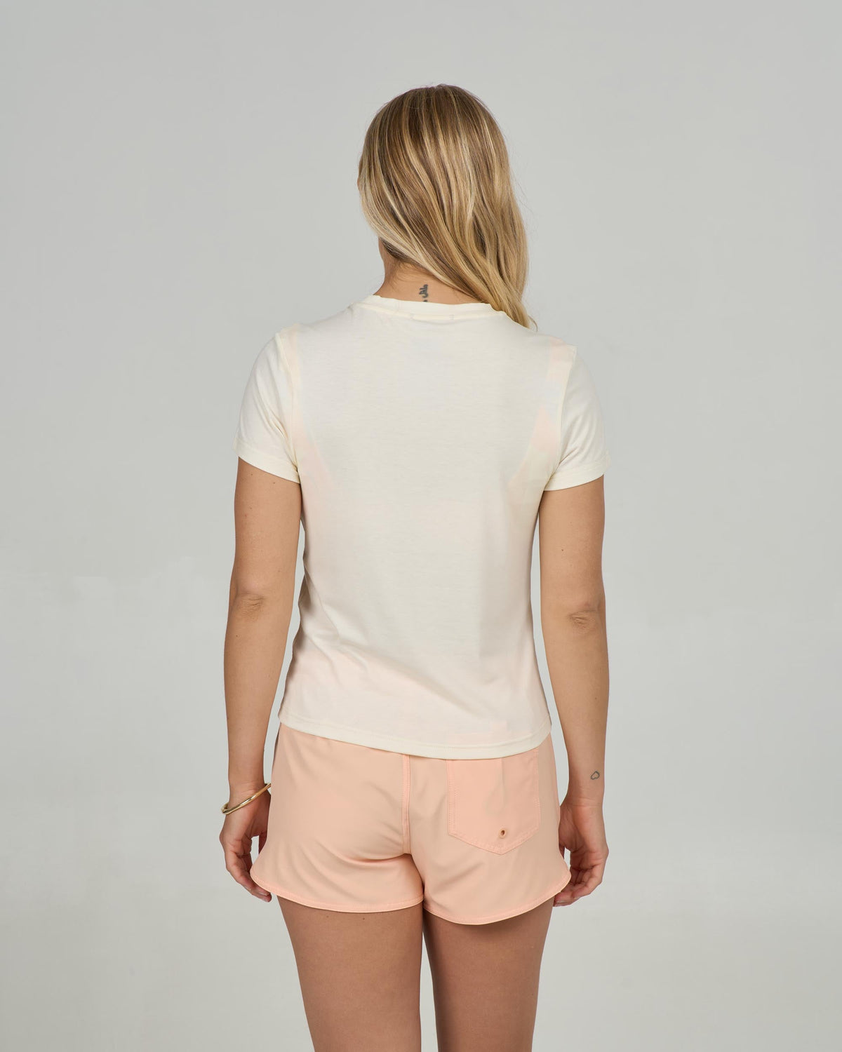 ALPHA TECH TEE - Off White | Salty Crew Premium