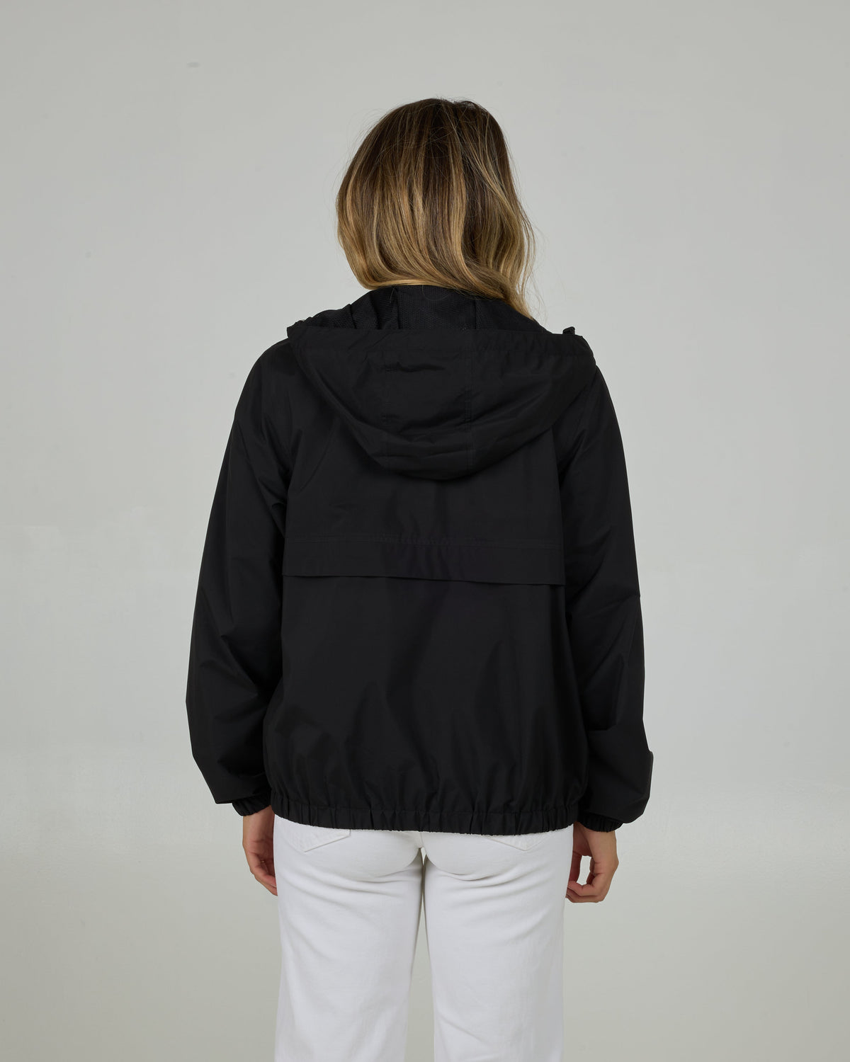 BARRIER WINDBREAKER - BLACK | Salty Crew Premium