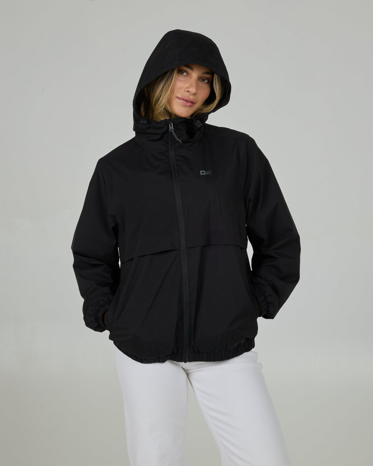 BARRIER WINDBREAKER - BLACK | Salty Crew Premium
