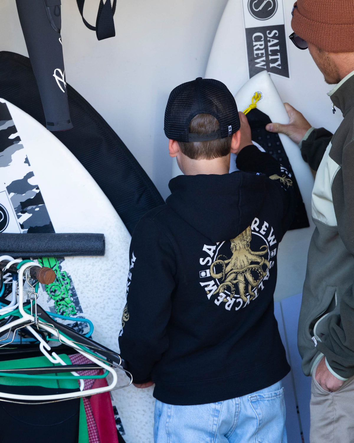 TENTACLES BOYS FLEECE - Black | Salty Crew Premium
