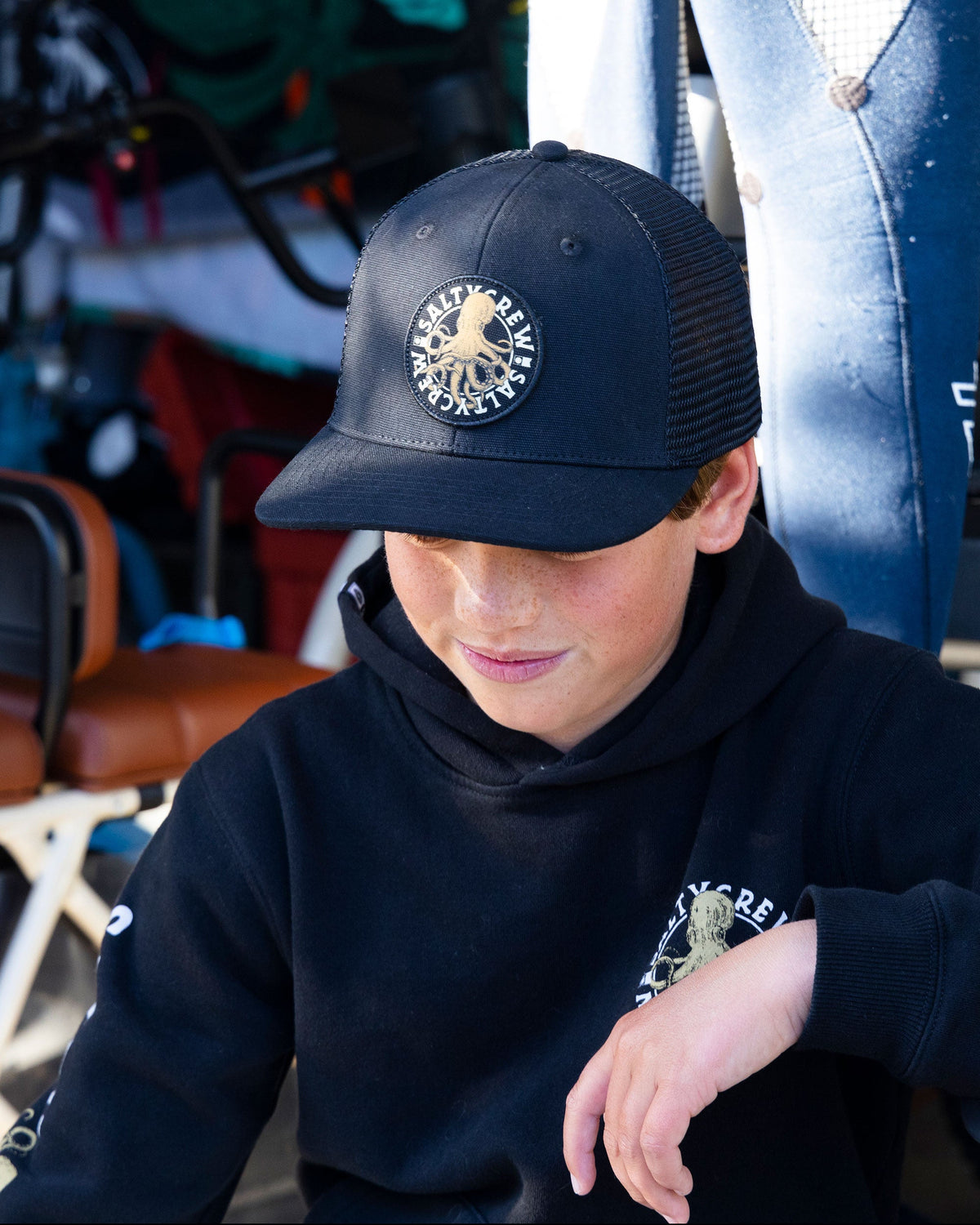 TENTACLES BOYS RETRO TRUCKER - Black | Salty Crew Premium