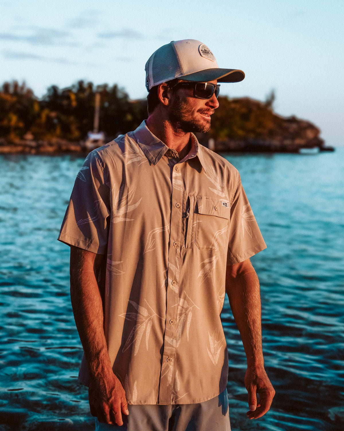 FLAGSHIP UV BUTTON UP - Dark Khaki | Salty Crew Premium