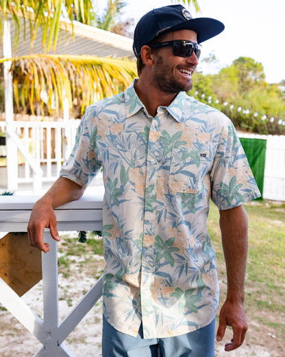 CREW SS BUTTON UP - Off White | Salty Crew Premium