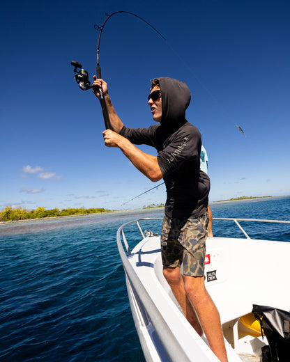 MARINER LITE UV HOOD - Charcoal | Salty Crew Premium
