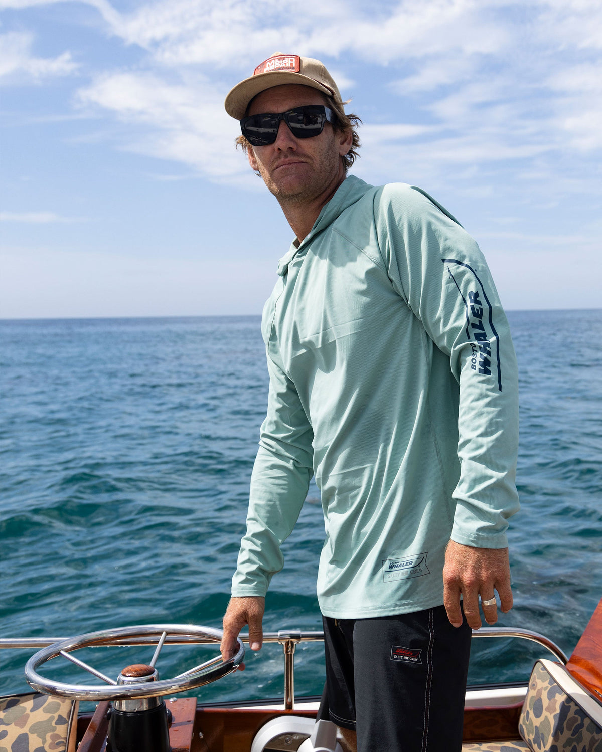 WHALER APEX SUNSHIRT - Mackerel | Salty Crew Premium