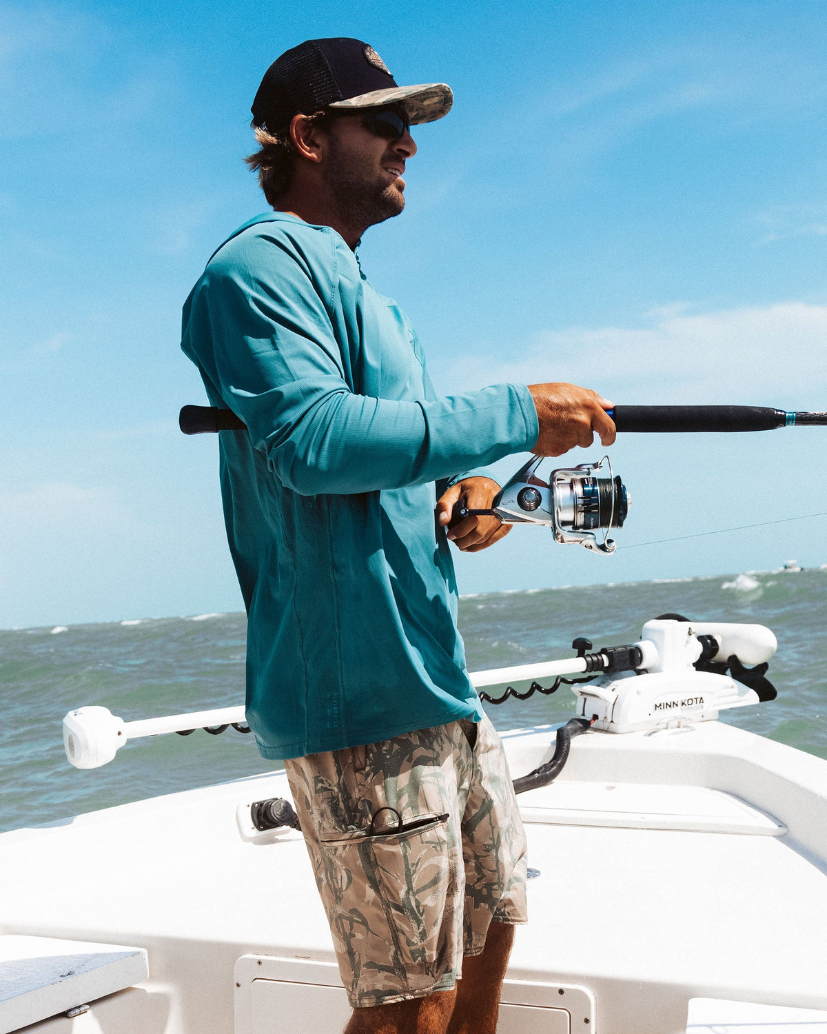 APEX PERFORATED SUNSHIRT - Hydro | Salty Crew Premium